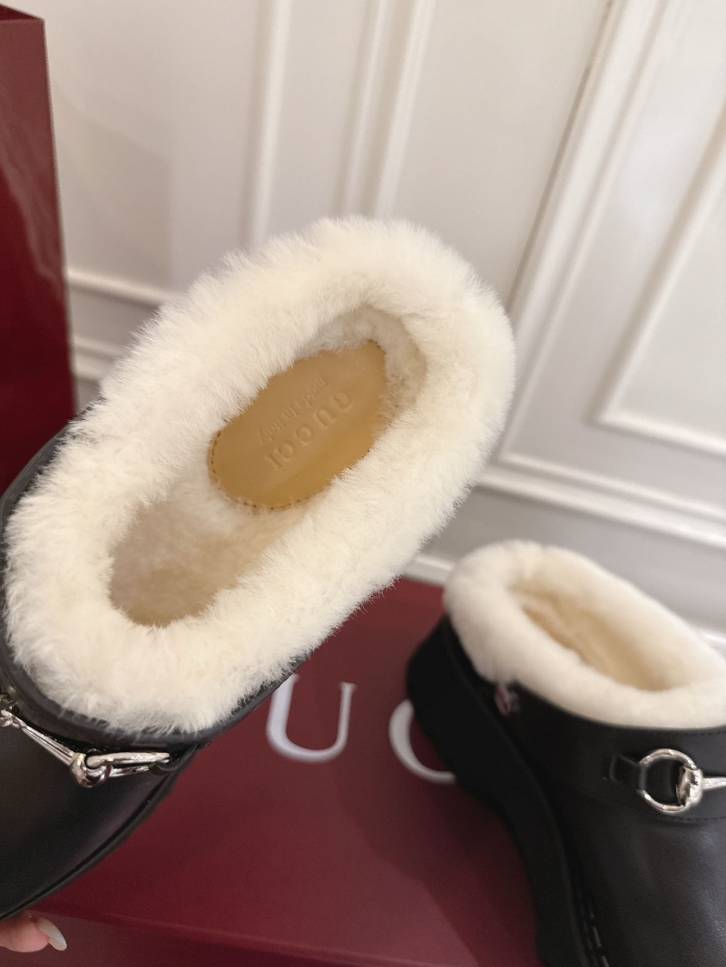 Gvc*1 slippers